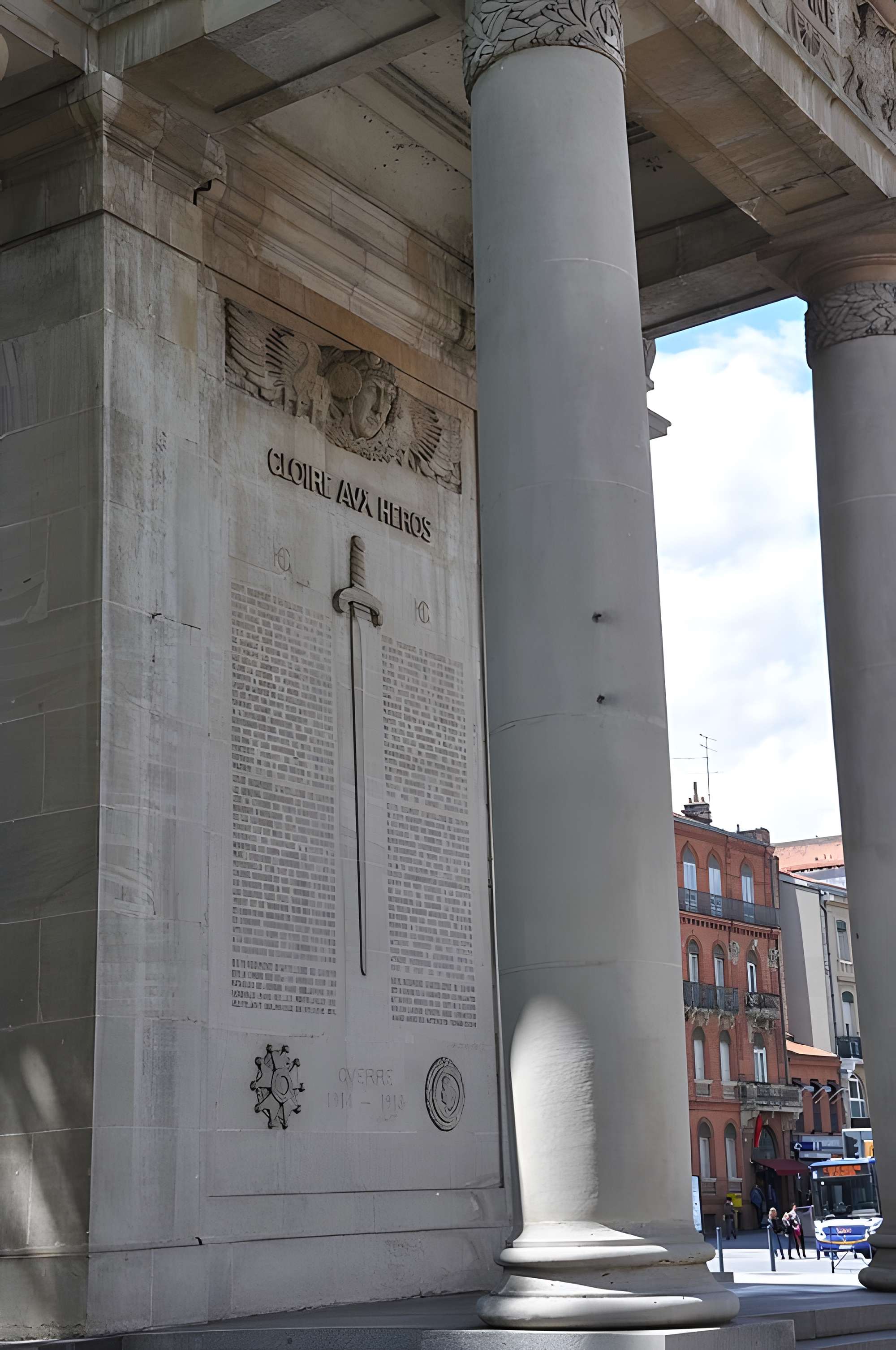 Monument aux morts de la guerre de 1914-1918 des quartiers Bayard, Matabiau, Concorde et Chalets
