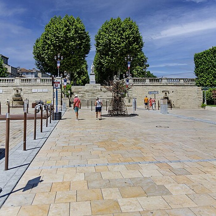 Photo de Allées dEtigny