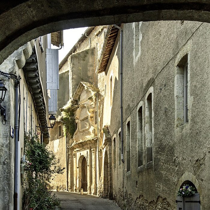 Photo de Ancien collège de Jésuites, puis lycée, actuellement collège Salinis