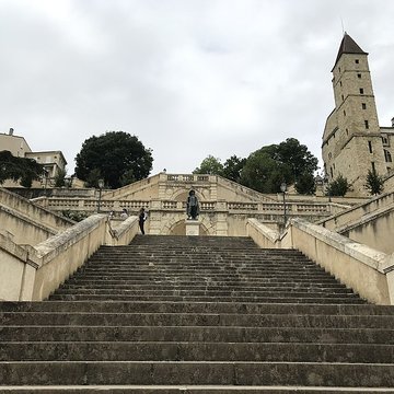 Escalier monumental