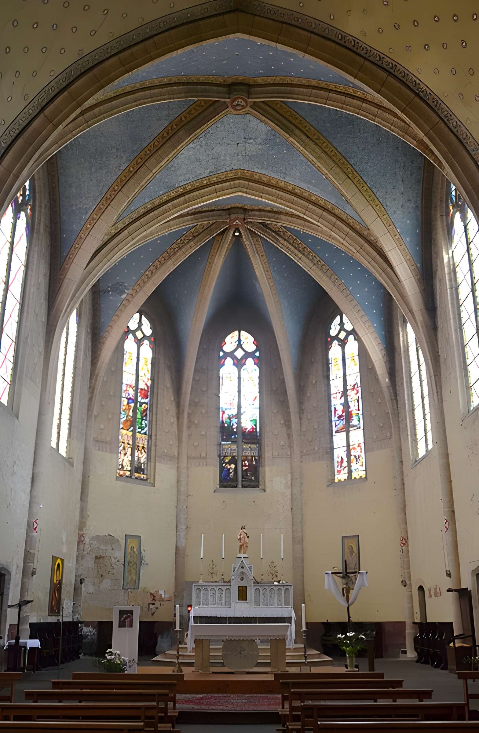 Église de la Nativité de Notre-Dame