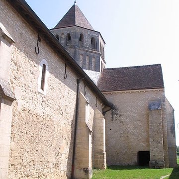 Église Saint-Cydroine de Laroche-Saint-Cydroine