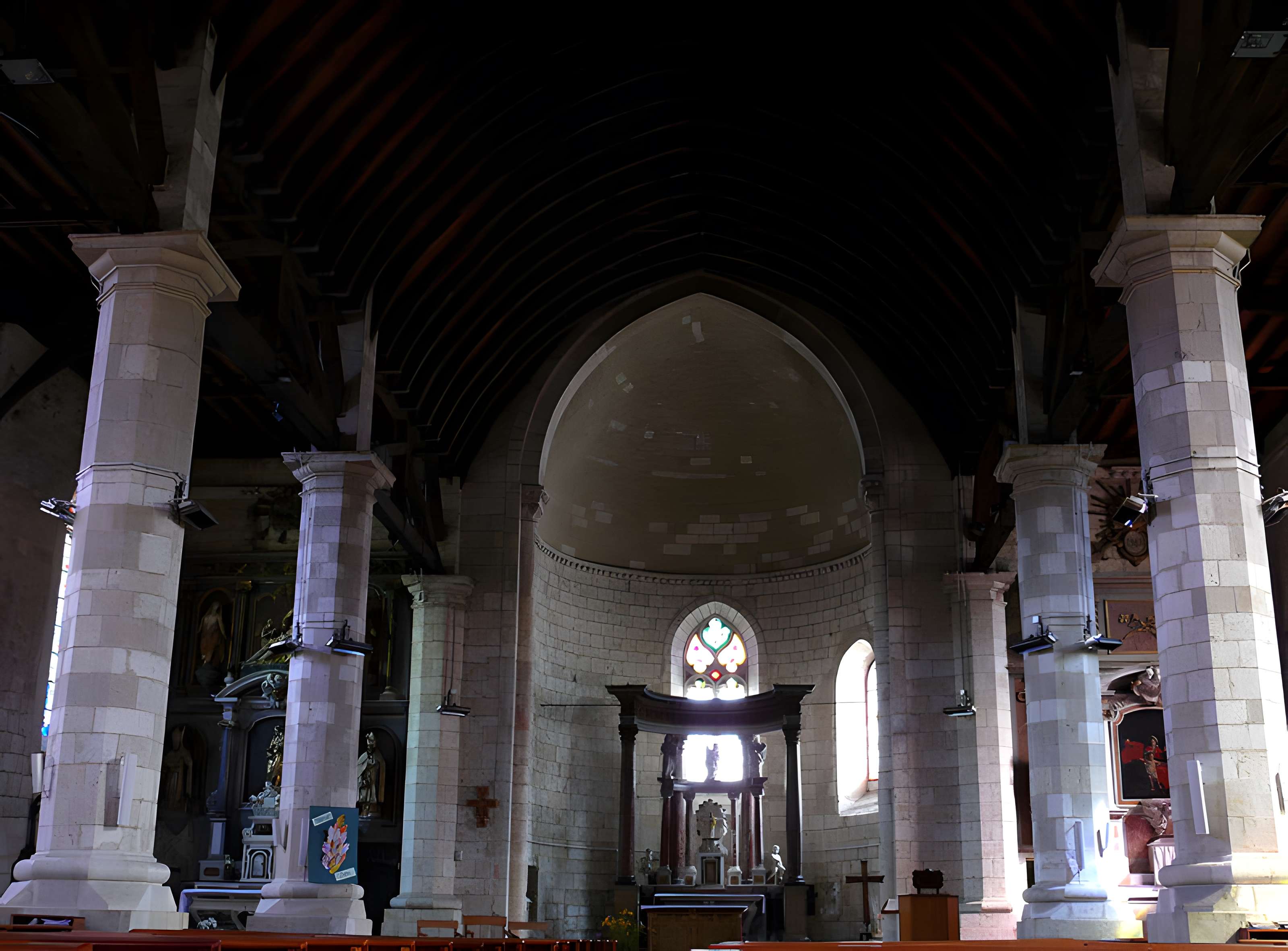 église Saint-Pierre (ancienne collégiale)