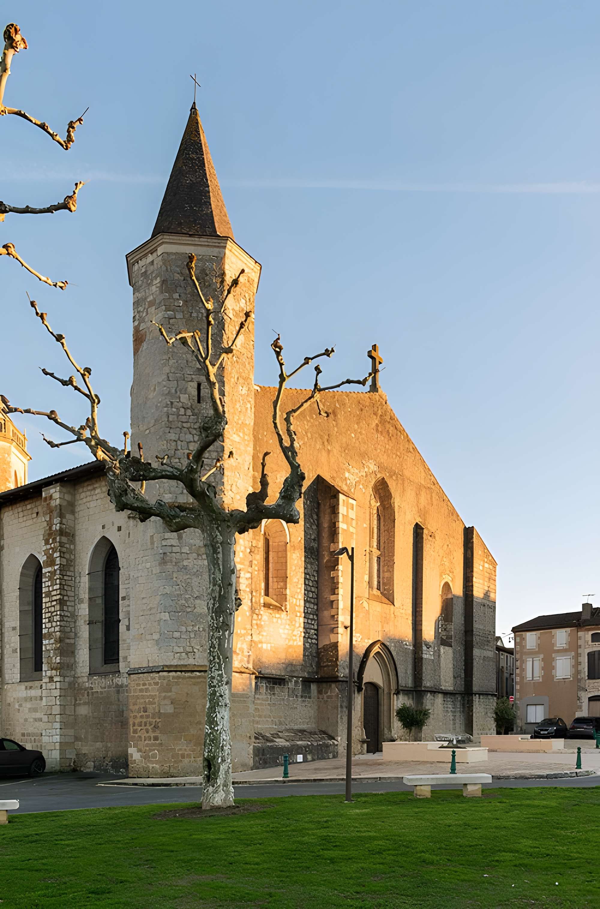 église Saint-Pierre (ancienne collégiale)