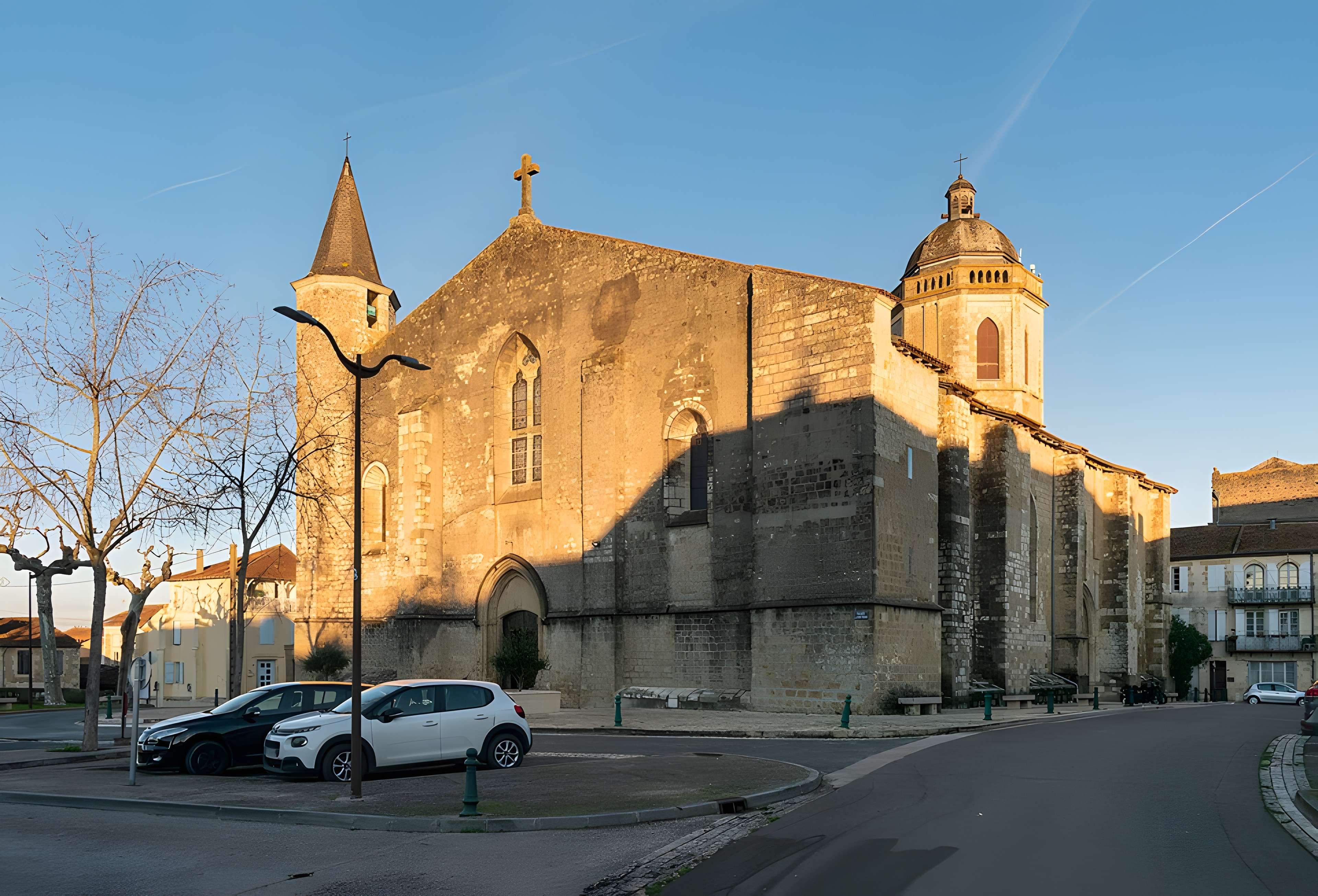 église Saint-Pierre (ancienne collégiale)