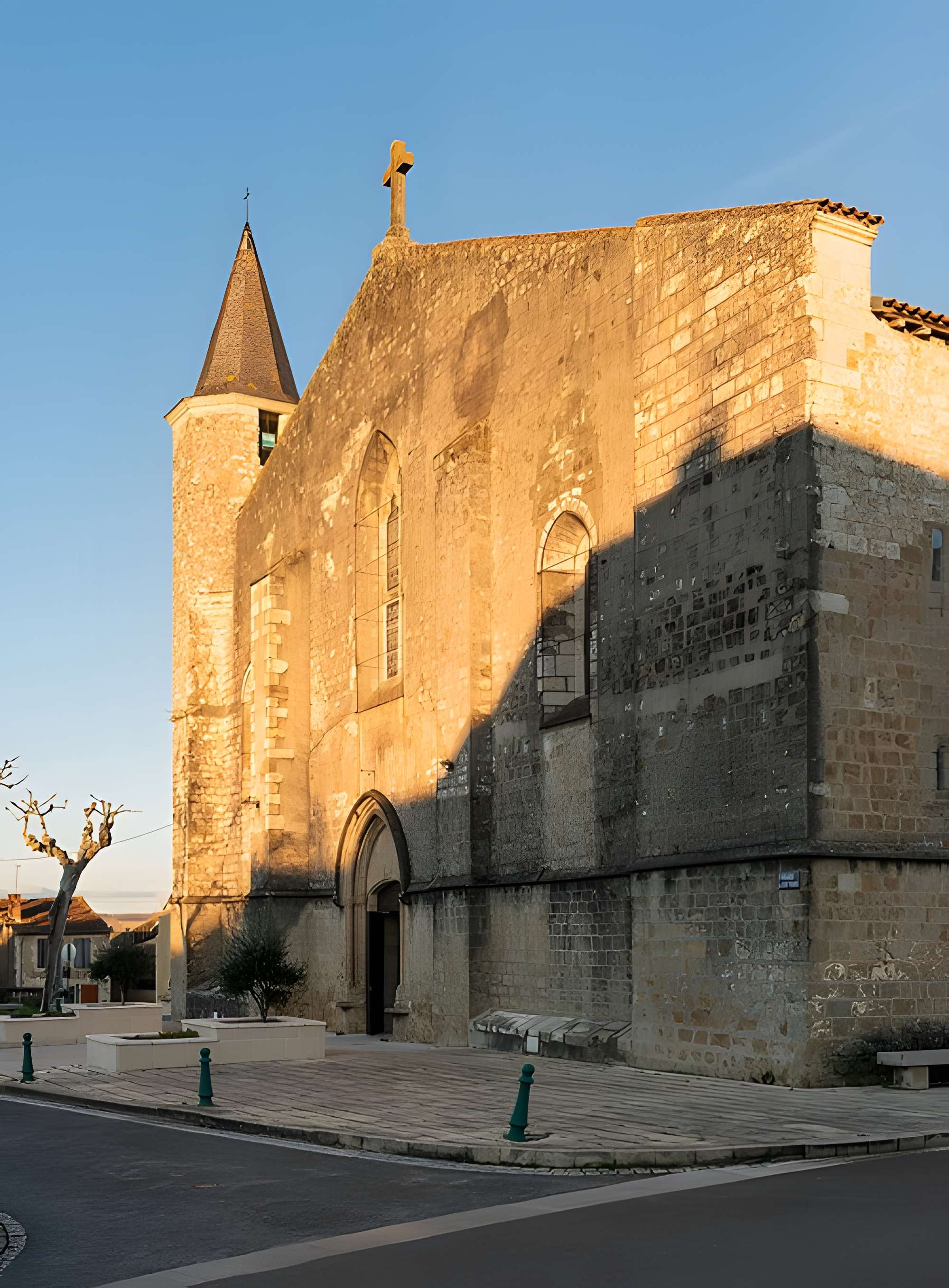 église Saint-Pierre (ancienne collégiale)