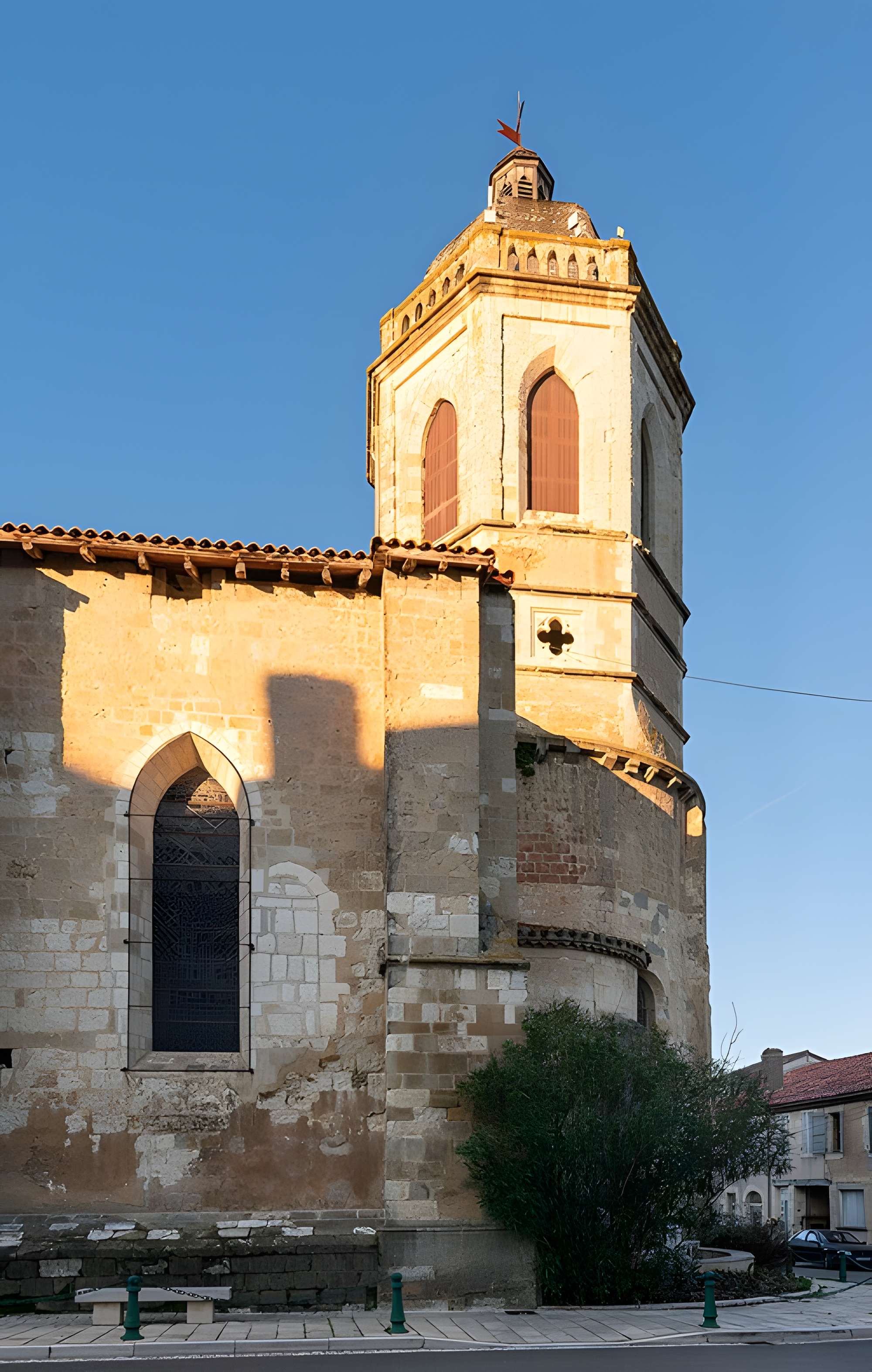 église Saint-Pierre (ancienne collégiale)