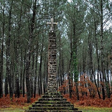 Obélisque dit Croix des Pèlerins