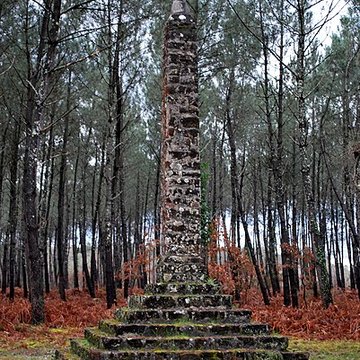 Obélisque dit Croix des Pèlerins