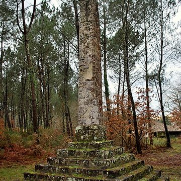 Obélisque dit Croix des Pèlerins