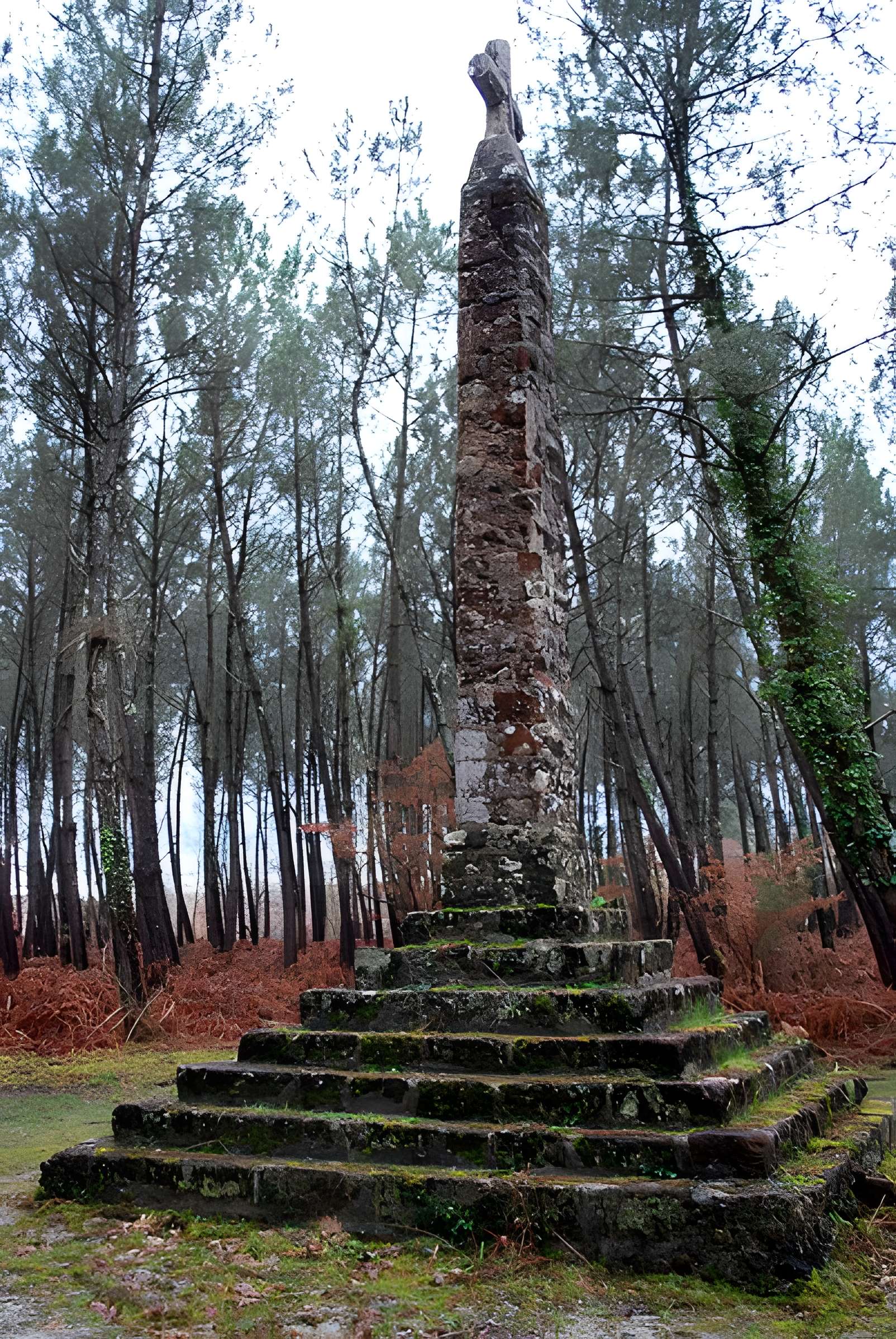 Obélisque dit Croix des Pèlerins