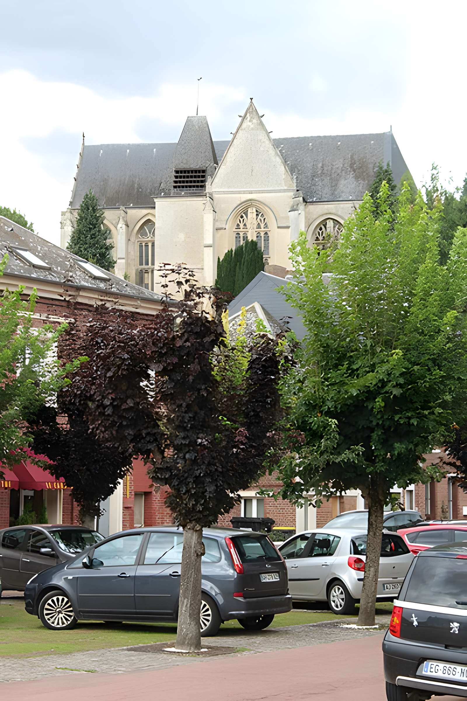 Église Saint-Denis de Poix-de-Picardie