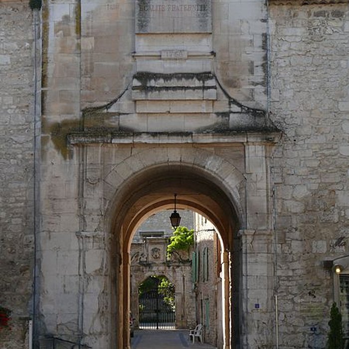 Photo de Église Saint-Didier de Saint-Didier dans le Vaucluse