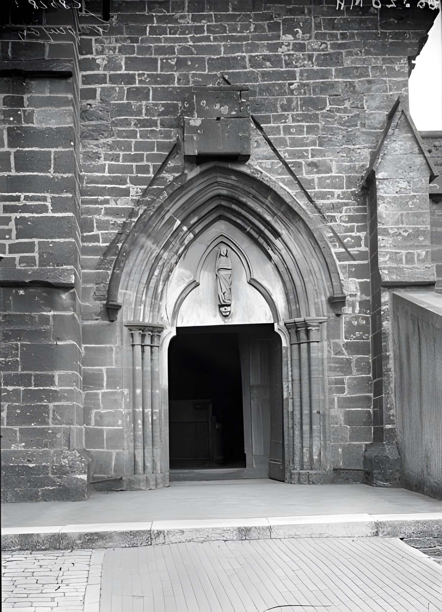 Église Sainte-Agathe de Longuyon