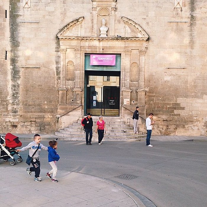 Photo de Église Sainte-Anne dArles