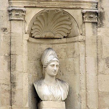 Église Sainte-Anne dArles