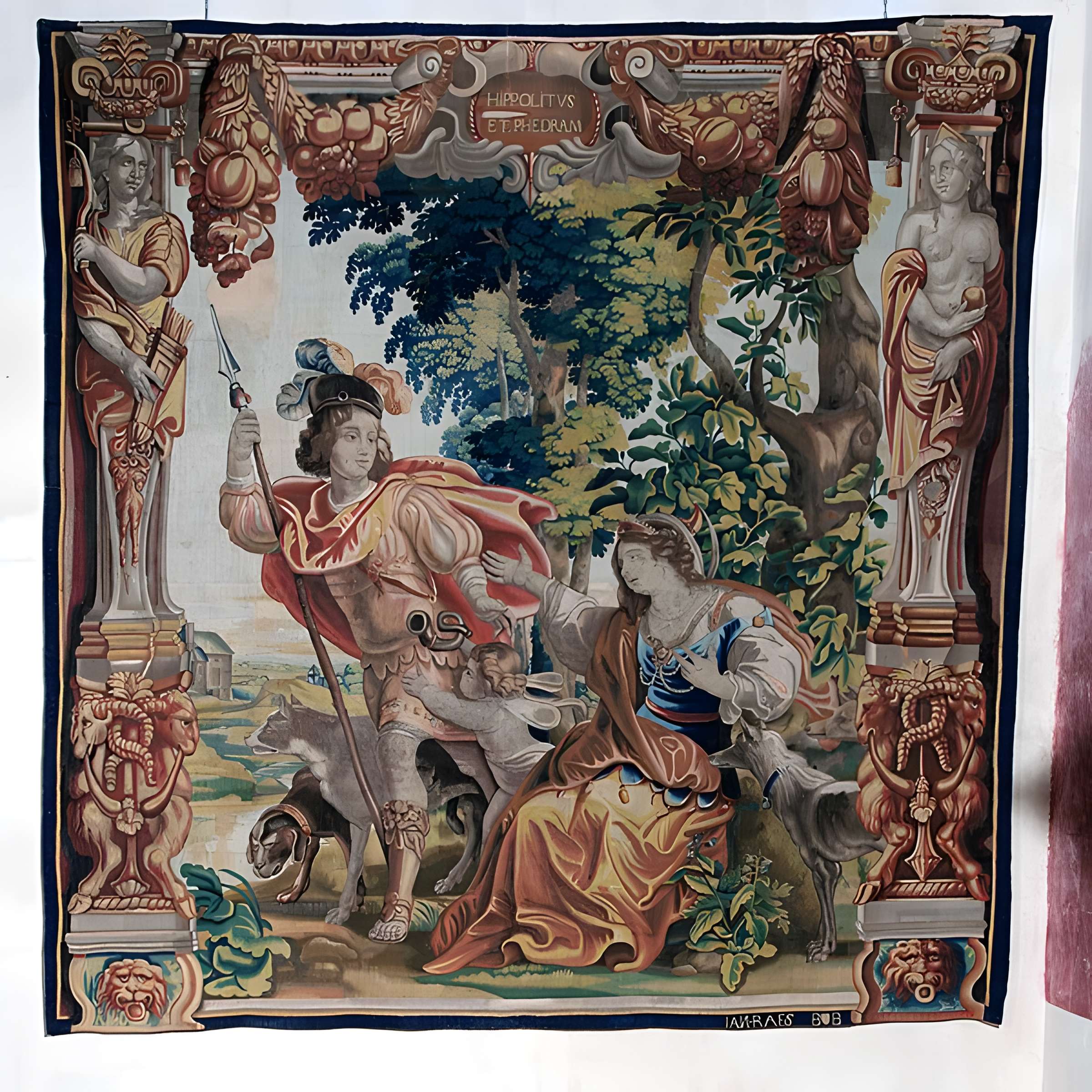 Ancienne porte du potager des Ducs d'Epernon.