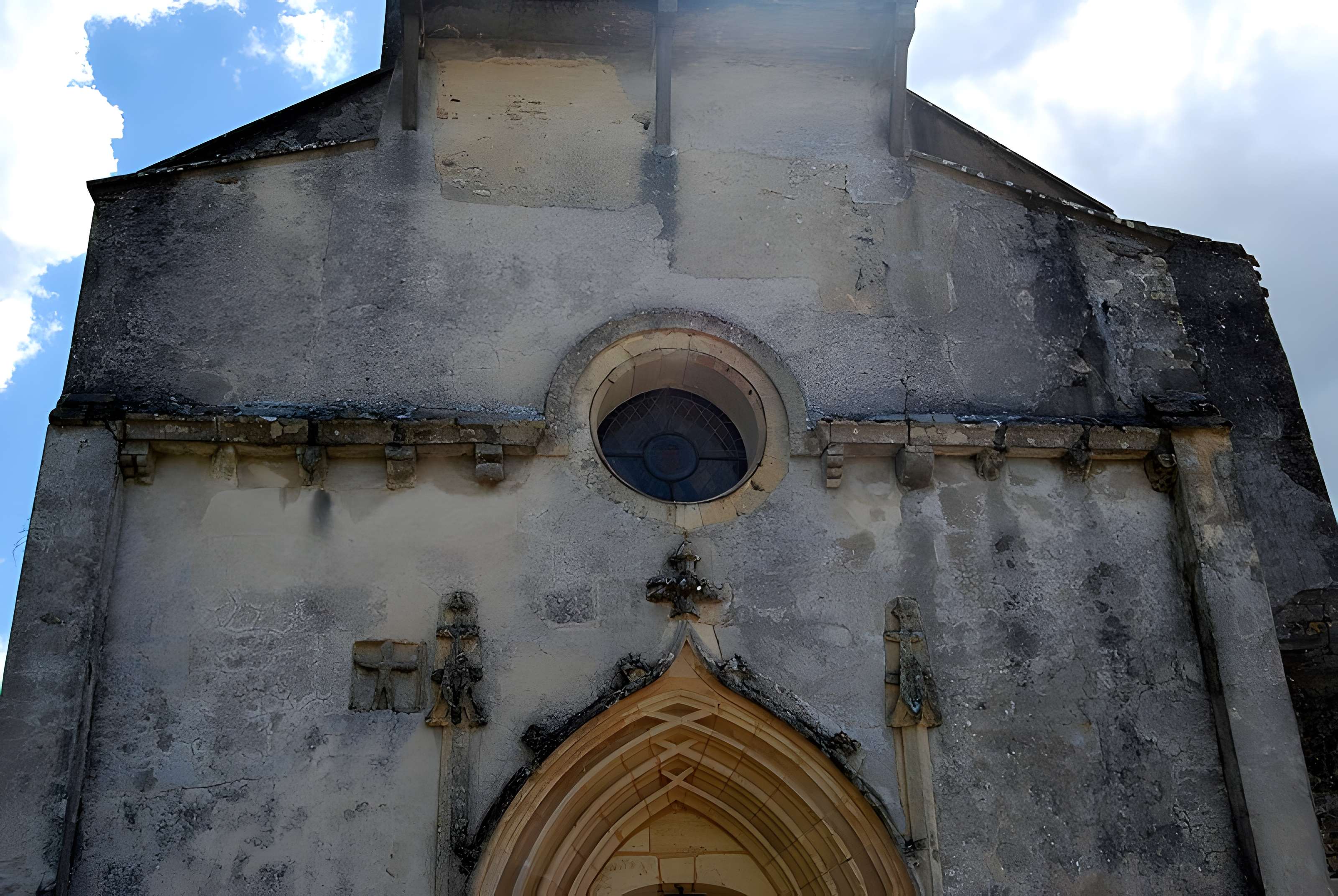 Eglise Saint-Romain de Mazérac