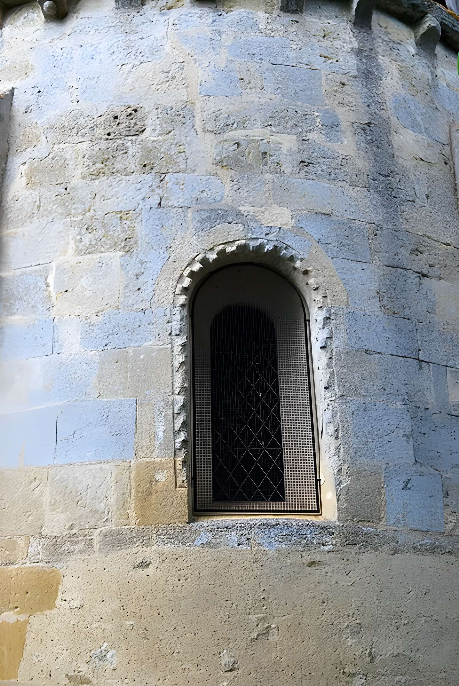 Eglise Saint-Romain de Mazérac
