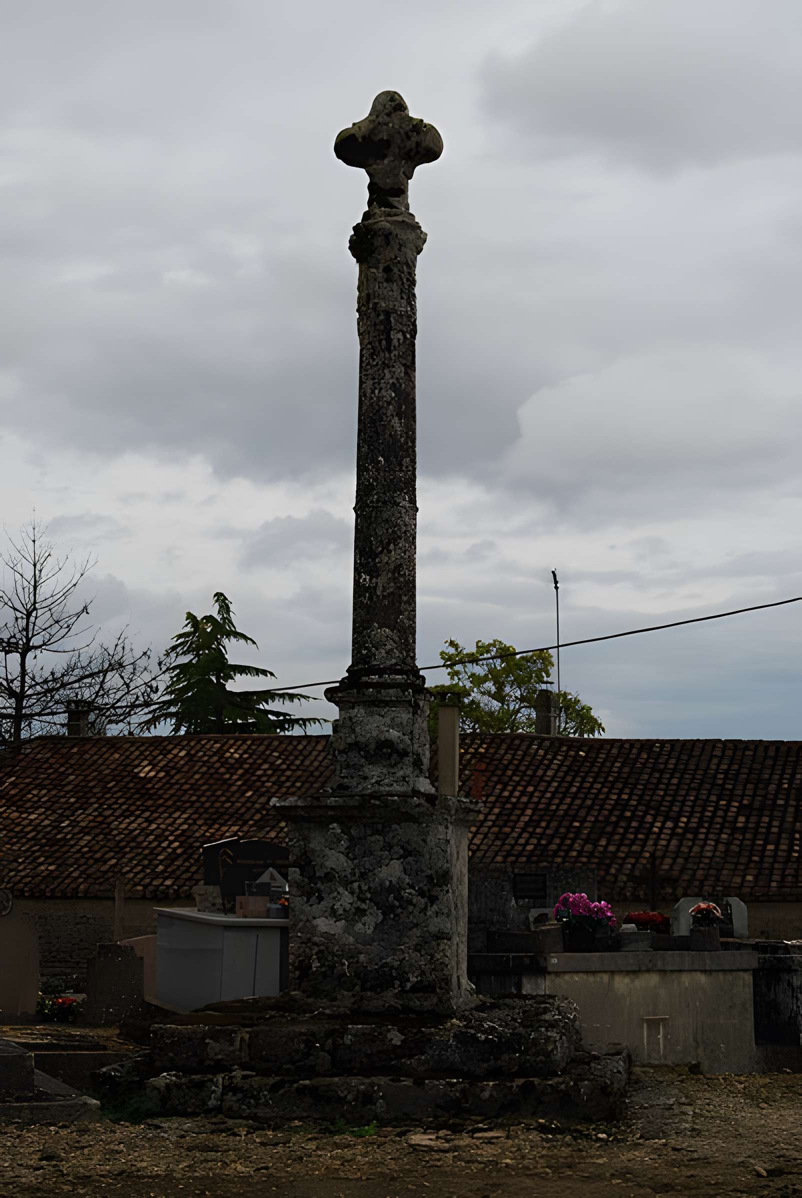 Croix de cimetière