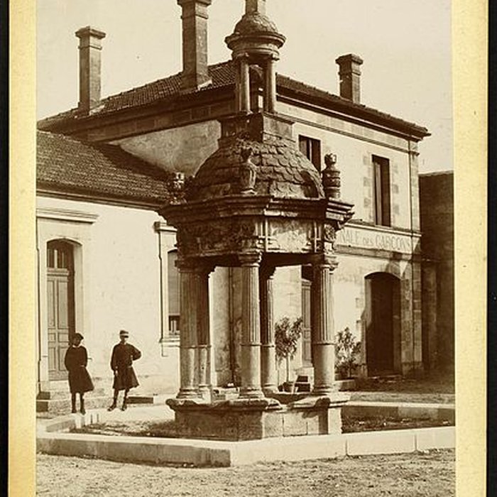 Photo de Puits dit de Henri IV