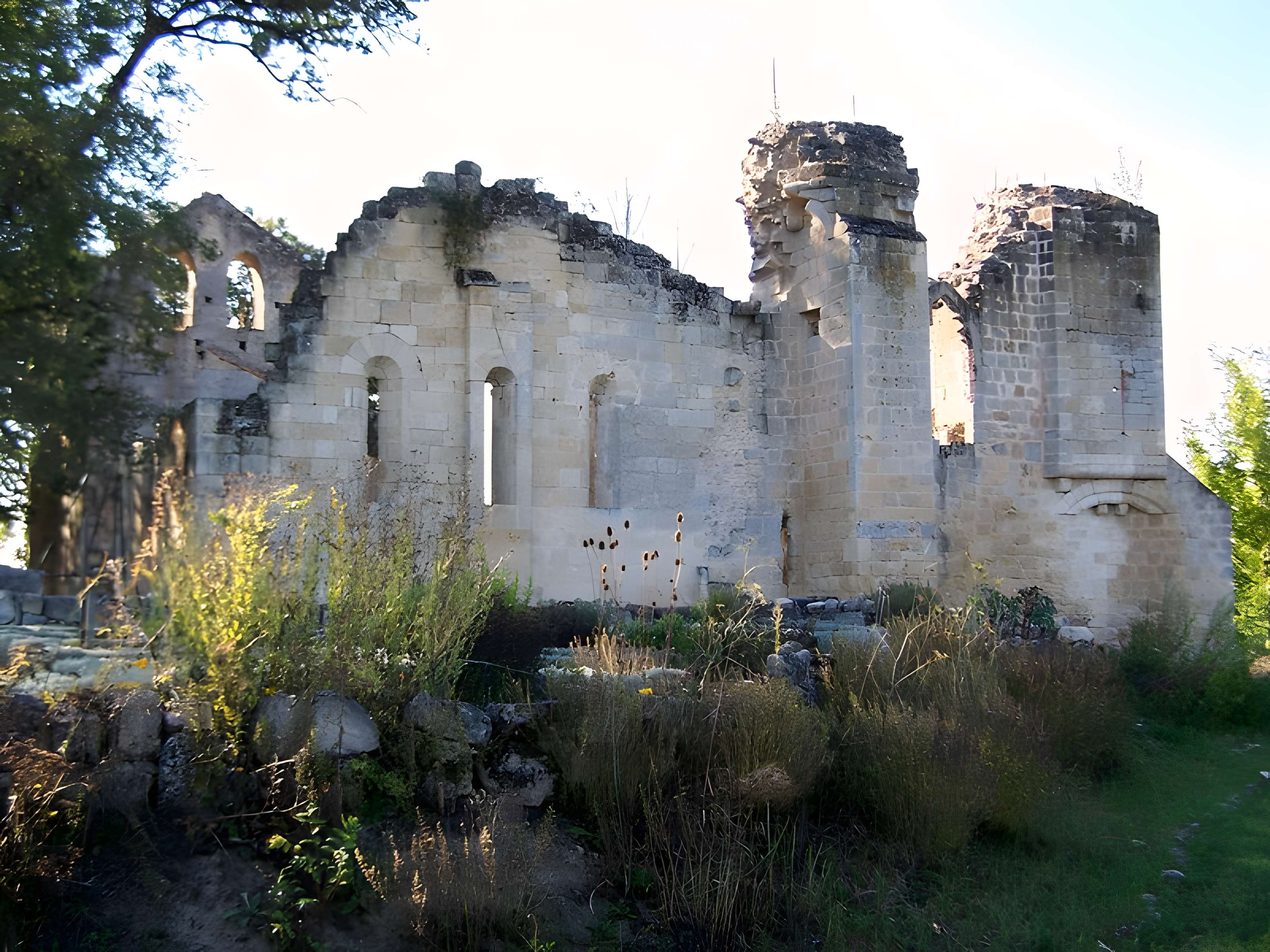 Vestiges de la commanderie de Sallebruneau