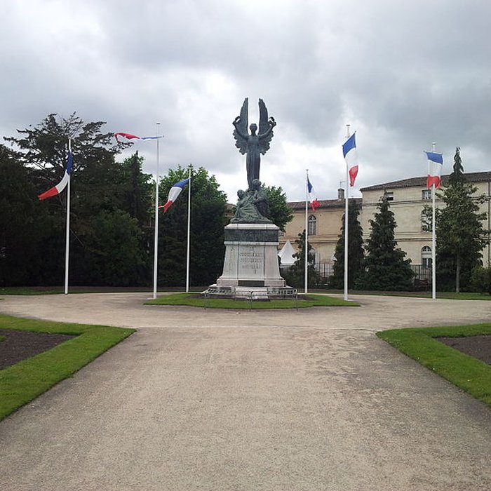 Photo de Monument aux morts de la guerre de 1914-1918, situé Jardin du Poilu