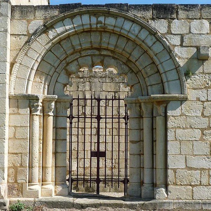 Photo de Ruines de la chapelle de Villemartin