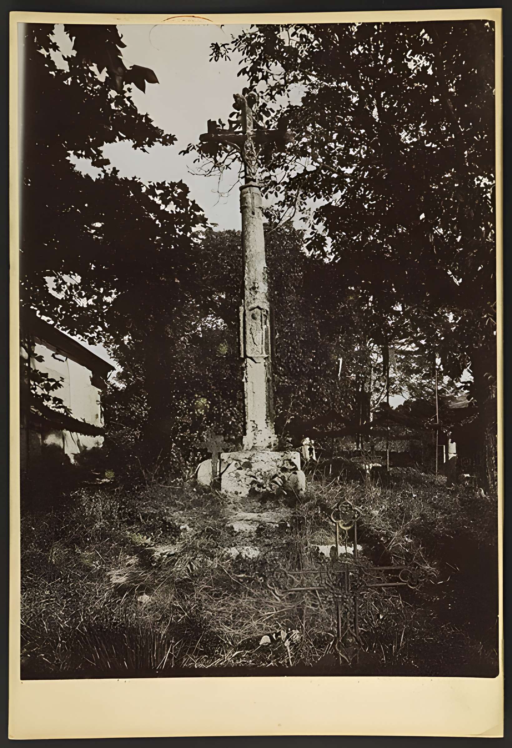 Croix de cimetière