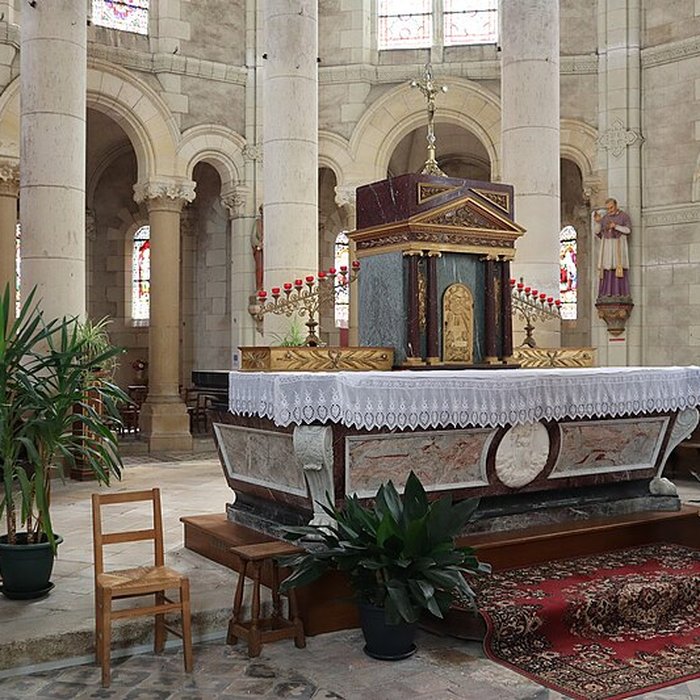 Photo de Église Sainte-Croix de Rochefort-sur-Loire