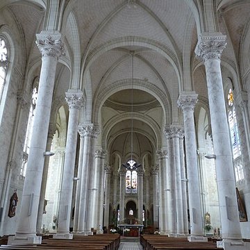 Église Sainte-Croix de Rochefort-sur-Loire