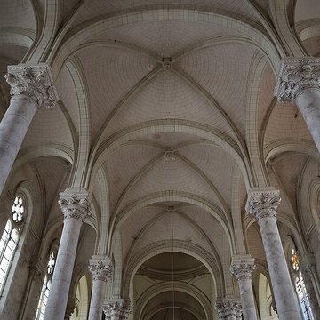 Église Sainte-Croix de Rochefort-sur-Loire