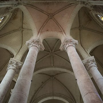 Église Sainte-Croix de Rochefort-sur-Loire