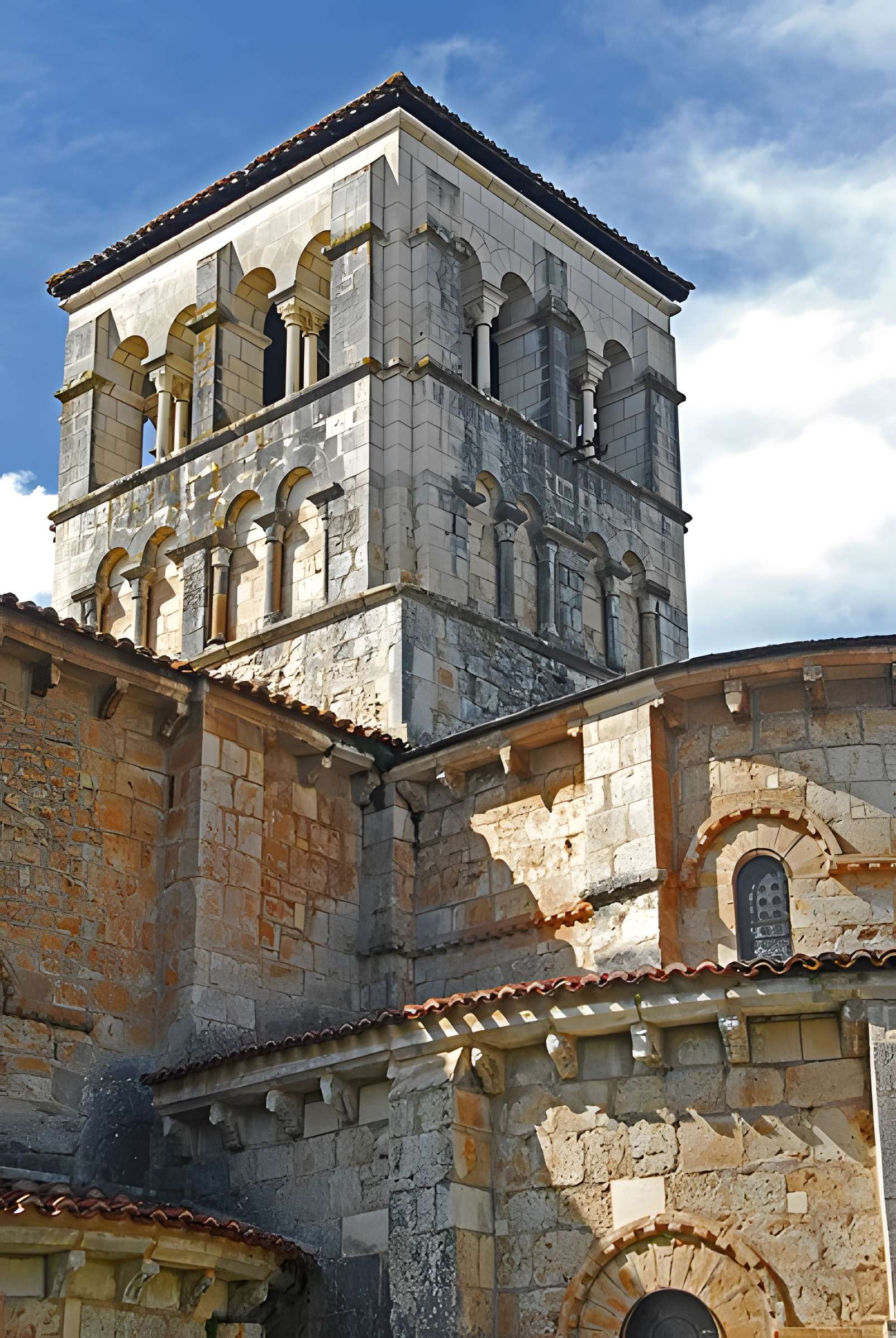 Église Sainte-Croix de Veauce