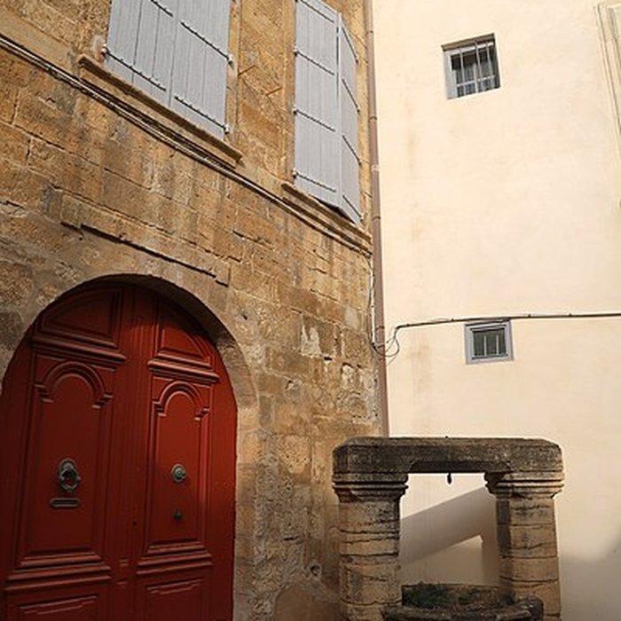 Photo de Hôtel de Boyer de Sorgues, dit aussi hôtel de Cassagnes