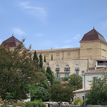 Aqueduc alimentant le château