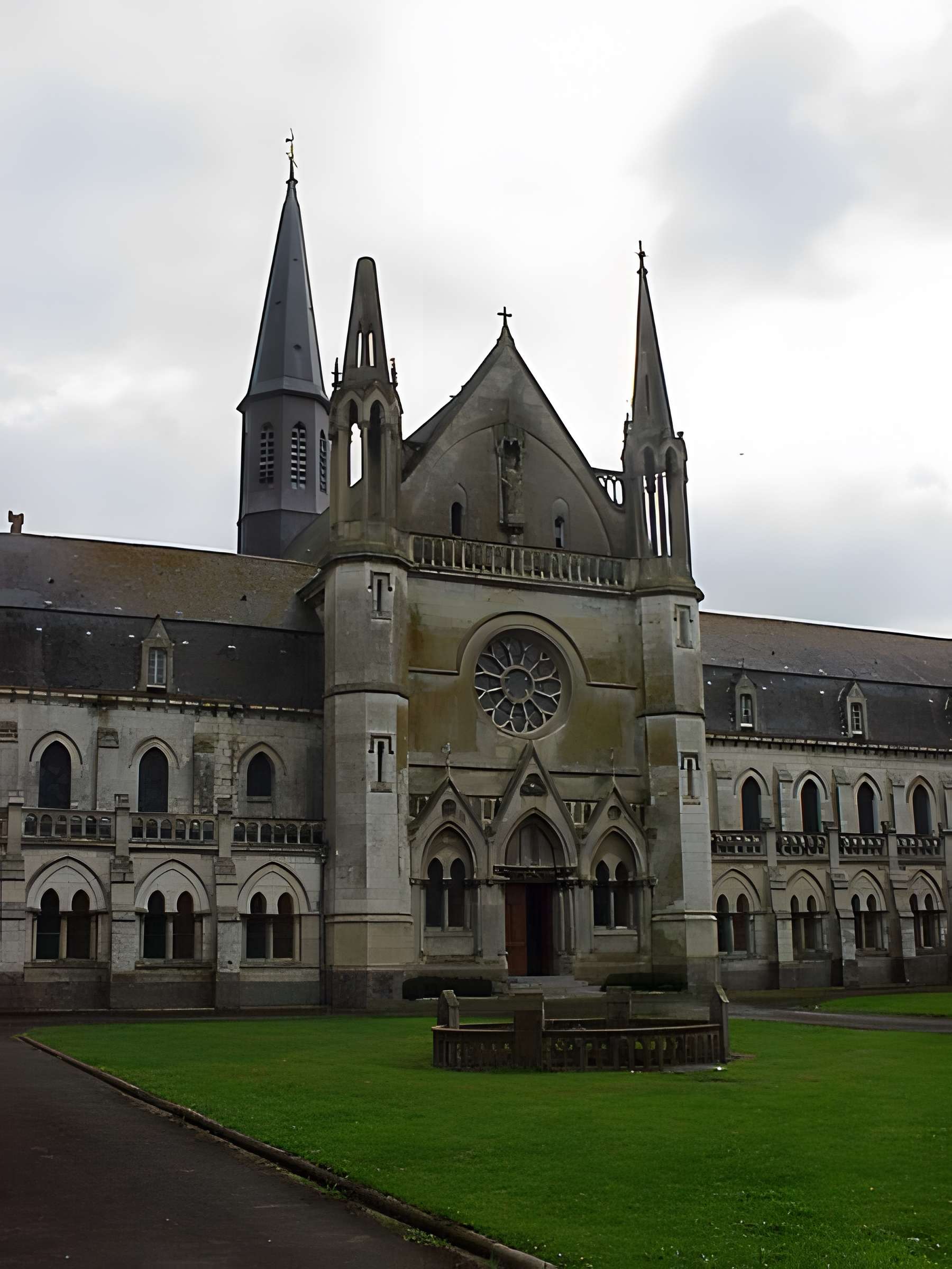 Chartreuse de Neuville