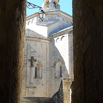 Croix en pierre