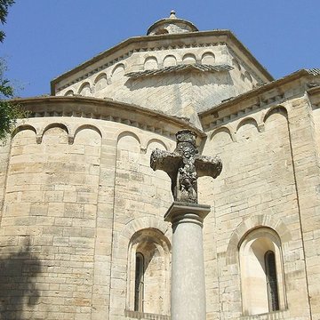 Croix en pierre