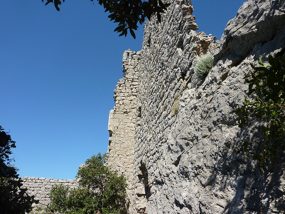 Vestiges du château de Montferrand