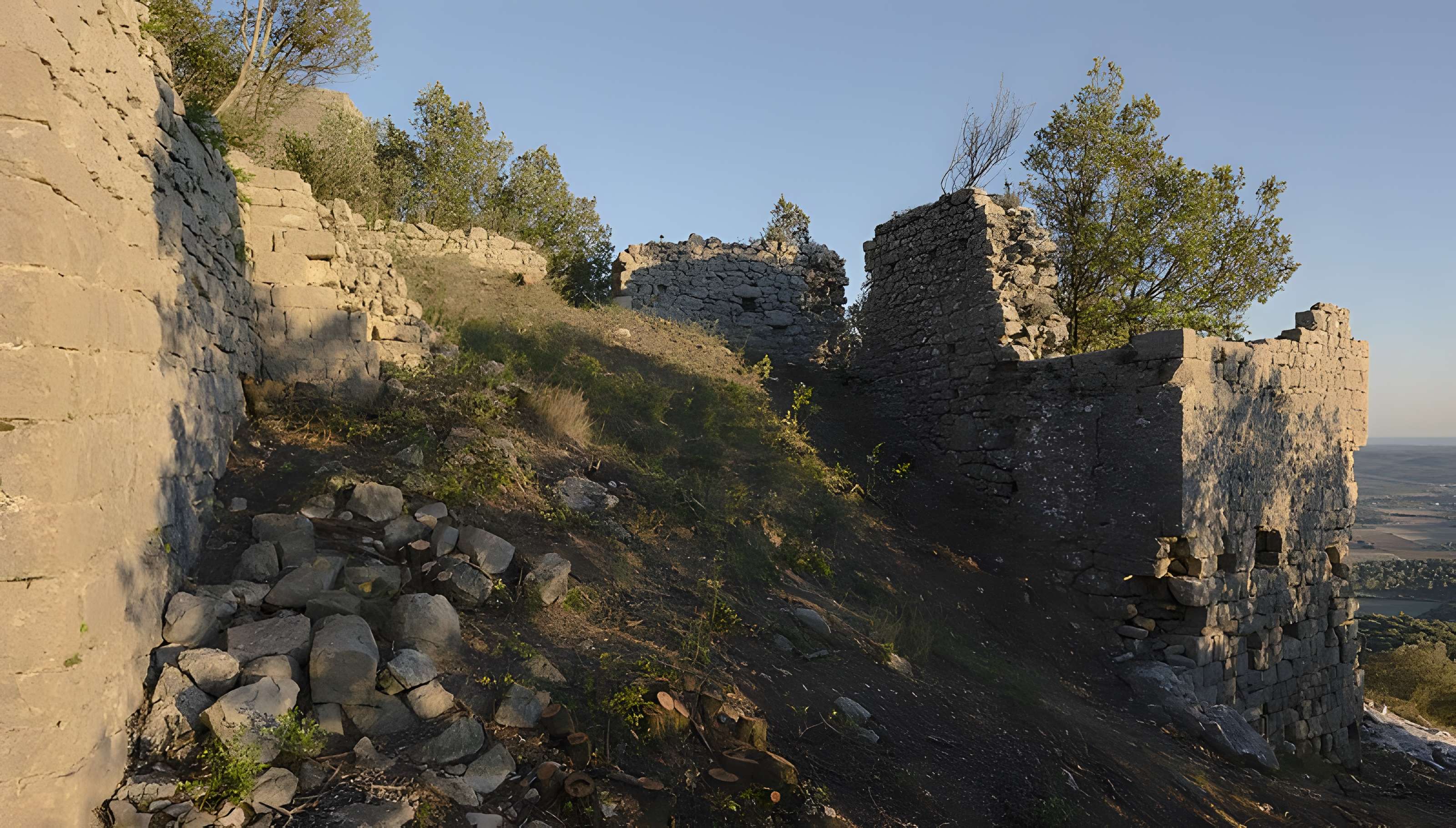 Vestiges du château de Montferrand