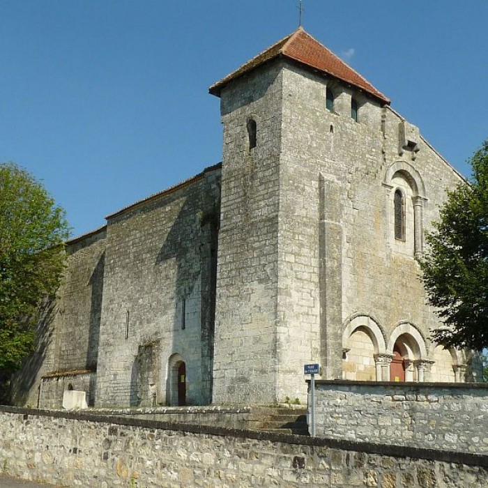 Photo de Église Sainte-Madeleine de Touvre