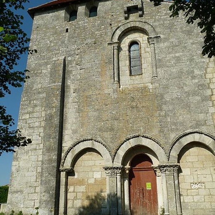 Photo de Église Sainte-Madeleine de Touvre
