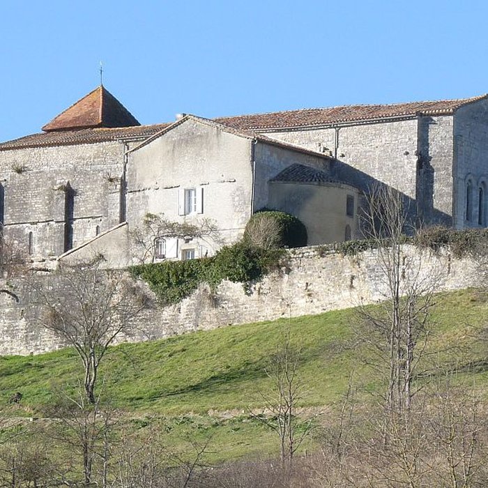 Photo de Église Sainte-Madeleine de Touvre