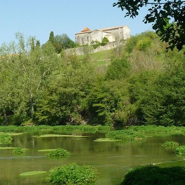 Église Sainte-Madeleine de Touvre