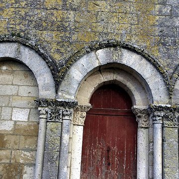 Église Sainte-Madeleine de Touvre