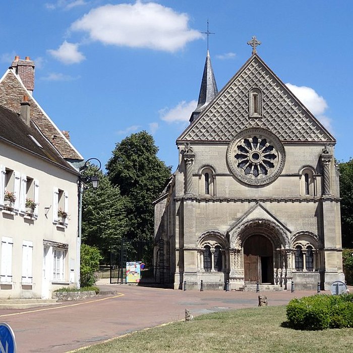 Photo de Église Sainte-Madeleine de Trie-Château