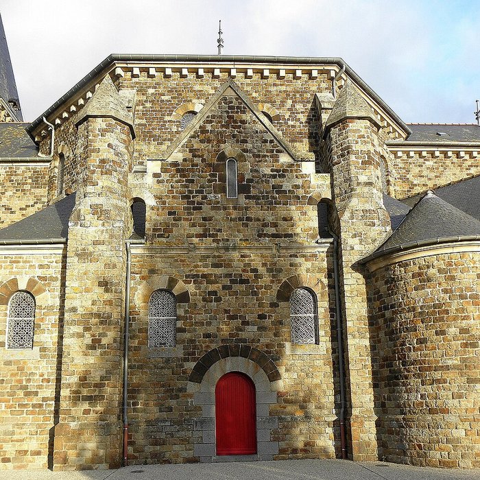 Photo de Eglise Saint-Méen et Sainte-Croix