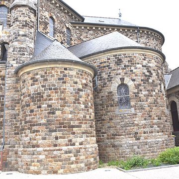 Eglise Saint-Méen et Sainte-Croix