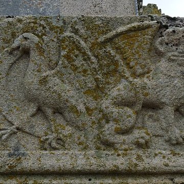 Restes du calvaire situé dans le cimetière